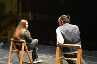 En cual personaje piensa ella